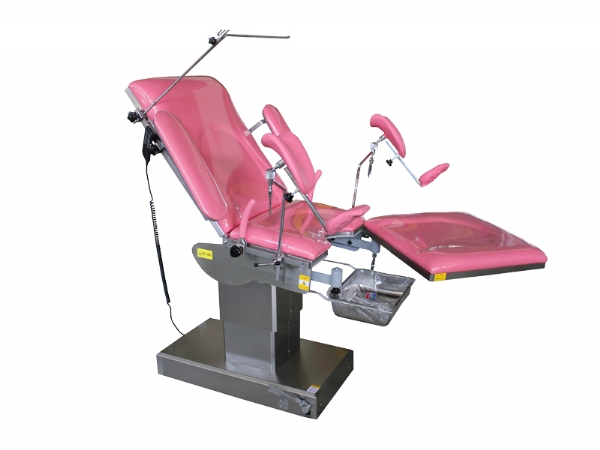 DS-I---電動(dòng)手術(shù)臺(tái)（側(cè)展型）